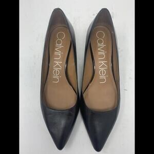Calvin Klein Women's Gabrianna Pump Black Leather Sole Imported Size 8.5